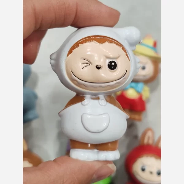 فیگور لبوبوLabubu سری شنل قرمزی تکی وارداتی - Image 7
