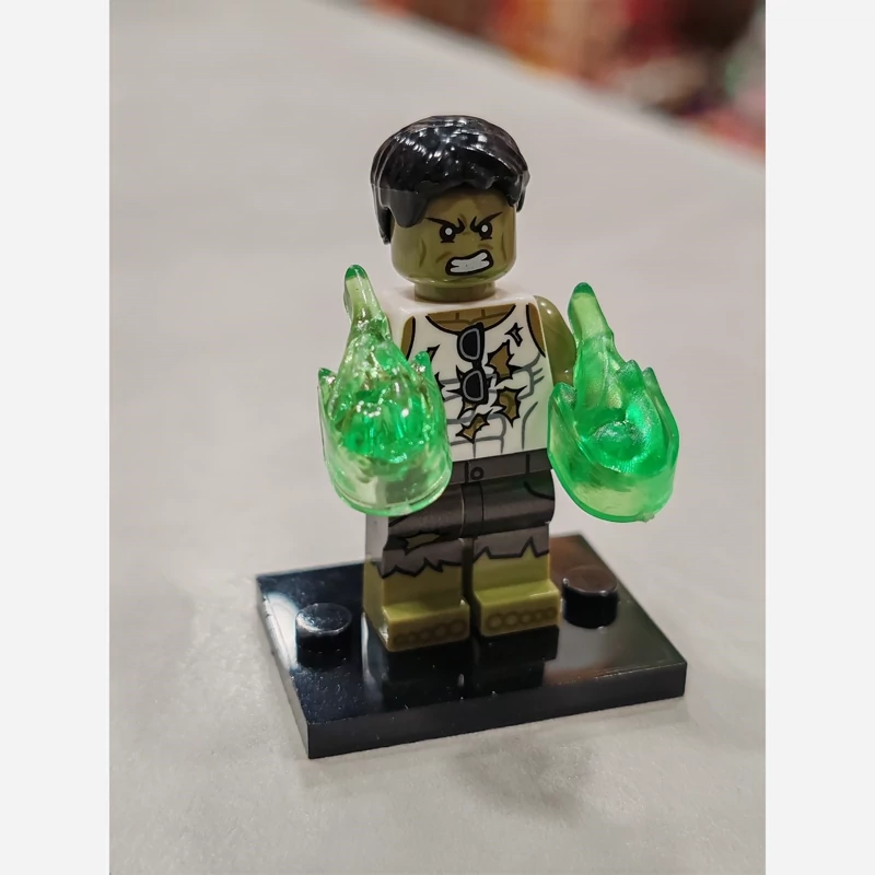 QlQrrU5TgjjqEZ5d8f5MZzIwiCMwtJjIr2hpjtRZPK3mCM5gUz.jpg_800X800X70 لگو مینی فیگور شخصیت هالک عصبانی وارداتی - Image 1