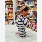 عروسک پولیشی ببر اسکیت سوار کلاه دار وارداتی - تصویر 9