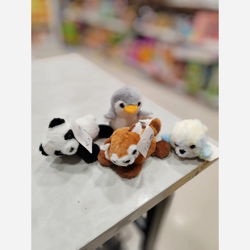 iwgJmEKomAVeMdoqBh72okephC90QtqxTiDyEcmt7xwsMWT73g.jpg_800X800X70 عروسک پولیشی آهنربایی وارداتی تکی - تصویر 1