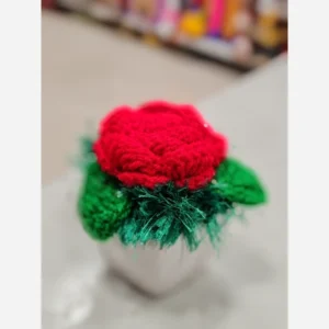 گلدون با طرح گل بافتنی دکوری